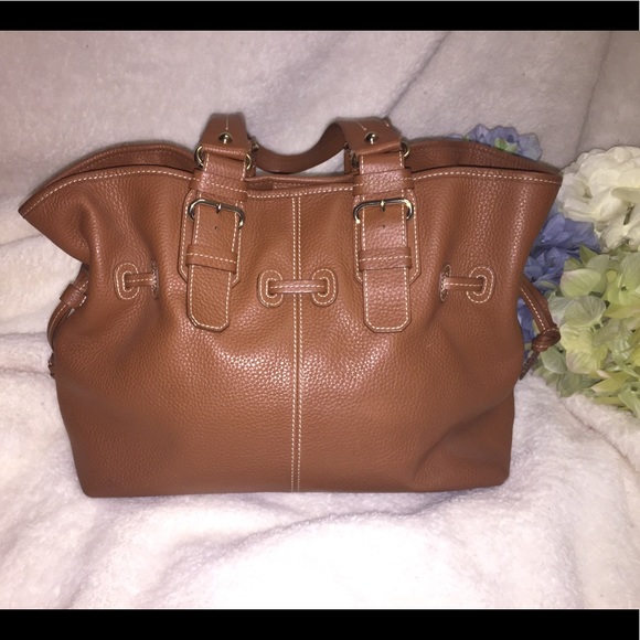 Dooney and Bourke CHIARA Pebble Grain Shoulder Bag - Picture 3 of 8